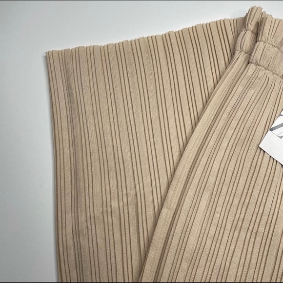 ZARA Cream Pleated wide leg Palazzo Pants M - Picture 7 of 9